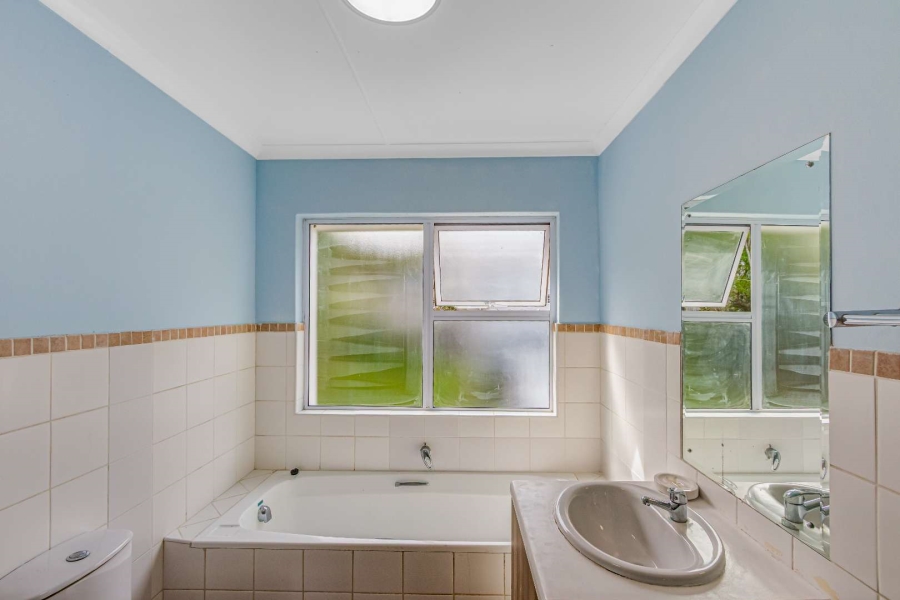 2 Bedroom Property for Sale in Knysna Central Western Cape